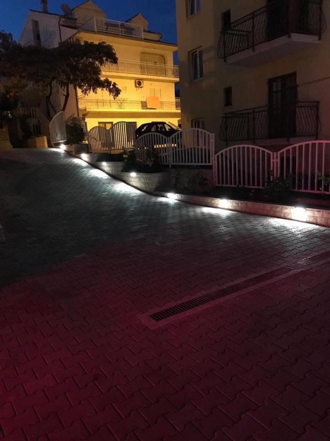 Dinko Apartment Stobrec Bagian luar foto